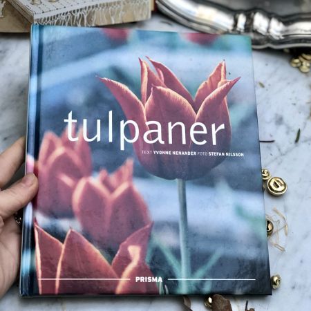 Книга о тюльпанах Tulpaner