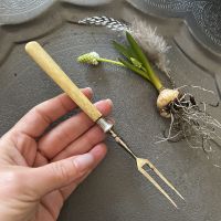 Вилка двузубец 18 см с бакелитовой ручкой