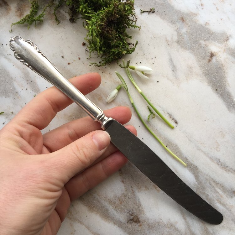 Нож столовый 21 см мельхиор