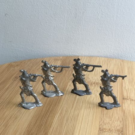 Солдатики оловянные Пехота 5 набор 4 шт.  