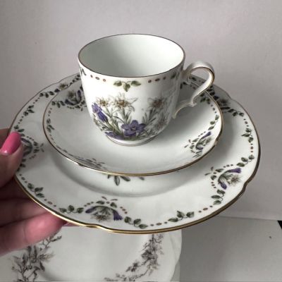 Тарелка Franklin Porcelain Альпийские цветы Edelweib 20 см фарфор Германия