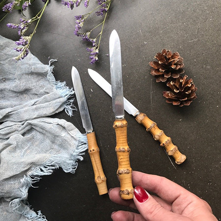 Нож десертный на деревянной ручке