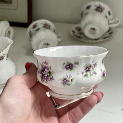 Сахарница Sweets Violets Royal Albert 9 см Англия