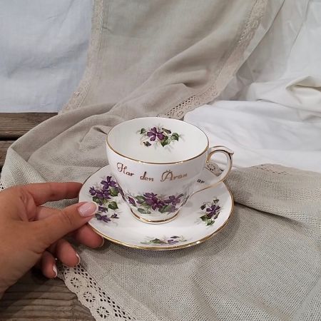 Чайная пара 250 мл с надписью Duchess Violets фарфор Англия