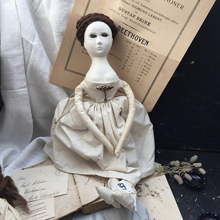 Кукла 150 летняя реставрированная