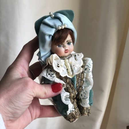 Кукла фарфоровая Giovanna 14 см. Goldina, Италия