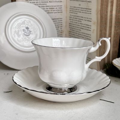 Чайная пара Royal Albert Chantilly 200 мл Англия