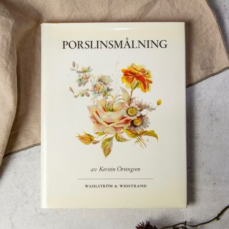 Книга Porslinsmalning Фарфоровая живопись в твердом переплете 185 стр.