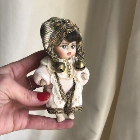 Кукла фарфоровая Diana 13 см. Goldina, Италия