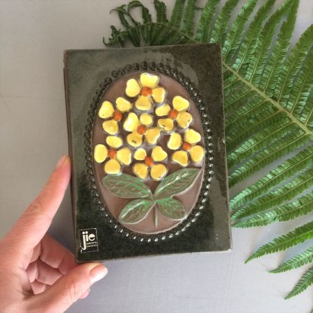 Плитка изразец с подвесом керамика Желтые цветы