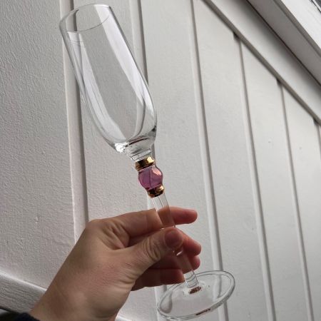 Бокал для шампанского 200 мл бордовый шарик стекло Италия