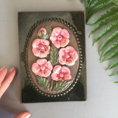 Плитка изразец с подвесом керамика Розовые цветы