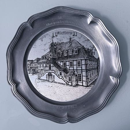 Тарелка Rietberg 22 см олово Германия