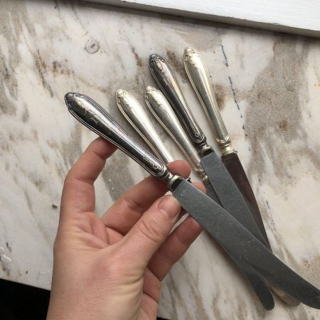 Нож столовый 21,5 см сноп колосьев с монограммой D патина
