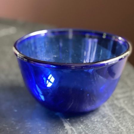 Салатник синий Arcoroc 18 см Франция цветное стекло