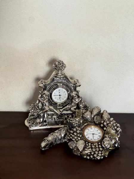 Часы Рог изобилия 14 см металл 