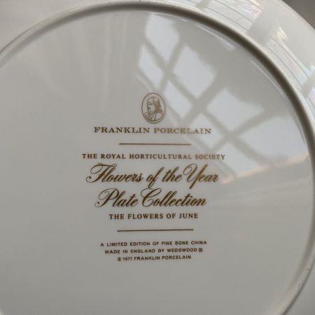 Тарелка 27 см Franklin porcelain Wedgwood Flowers of the Year Июнь
