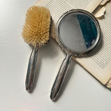 Зеркало и щетка набор мельхиор серебрение