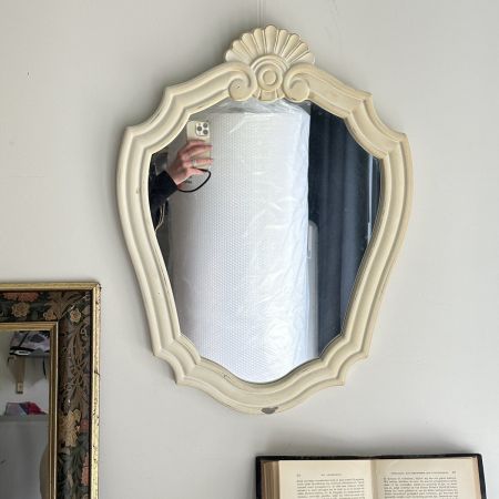 Зеркало в деревянной раме 45х60 см Германия