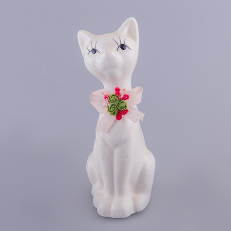 Статуэтка Белая Кошка с бантиком