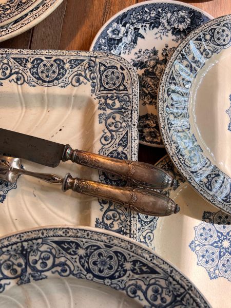 Нож и вилка сервировочные в коробке серебро Франция