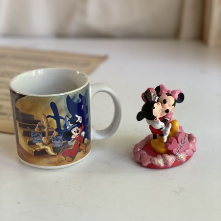 Кружка Disney Япония 300 мл и статуэтка Мики Маус