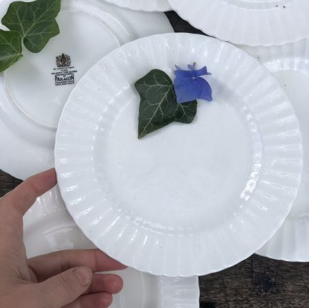Тарелка десертная 17 см Англия Королевский фарфор Paragon