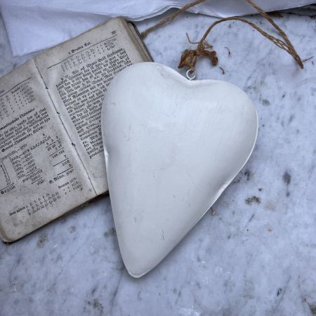 Декор подвесной Сердце 20 см металл белое