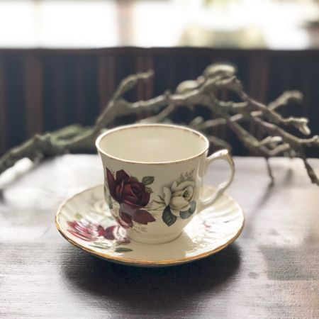 Кофейная пара Бордовая и белая розы К.Aynsley Staffordshire Англия