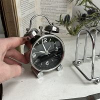 Часы будильник настольный 12 см металл