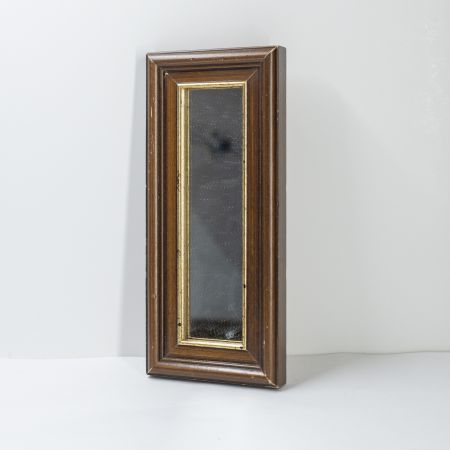 Зеркало в деревянной раме 22 см