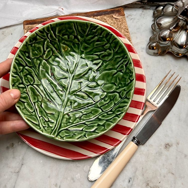Тарелка Лист зеленый 21 см керамика Португалия       