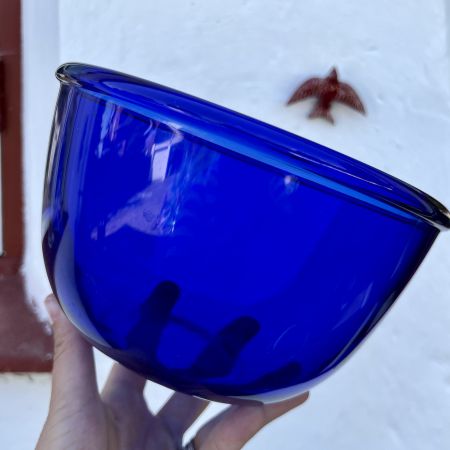 Салатник синий 21 см цветное стекло Франция
