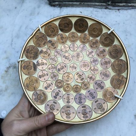 Тарелка декоративная 19 см Монеты керамика 