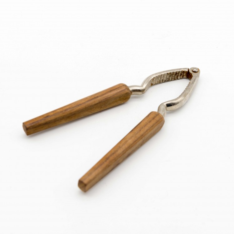 Щипцы для колки орехов, ручки из дерева