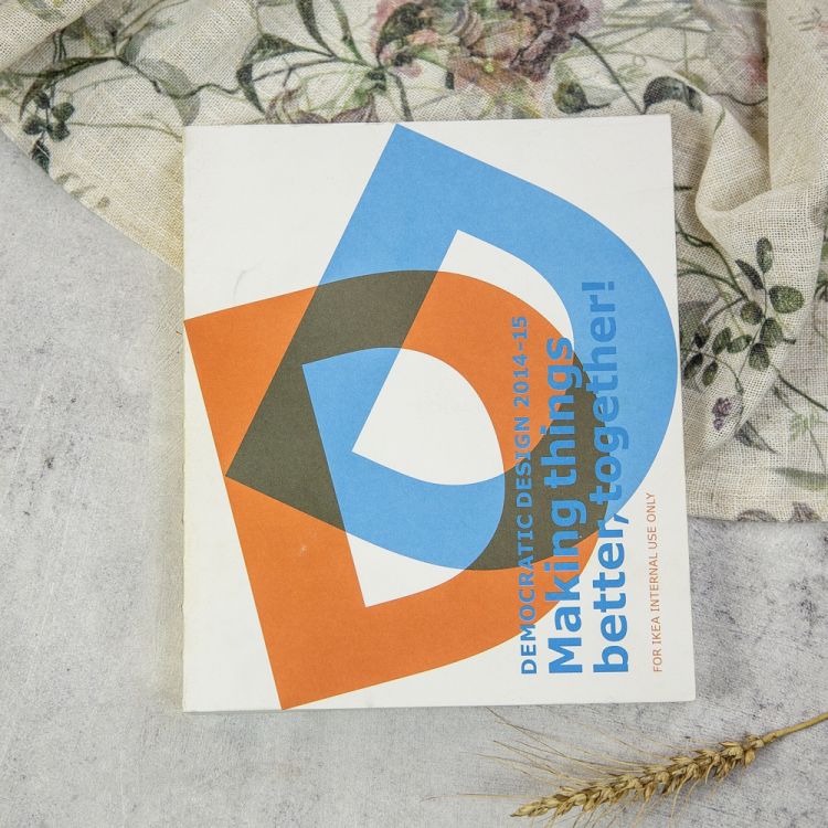 Книга Демократичный шведский дизайн мебели 2014-15 в мягком переплете 165 стр.