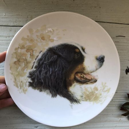 Тарелка 19см рисунок собака, без клейма, сквозная трещина
