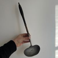 Половник олово 40 см деревянная темная ручка