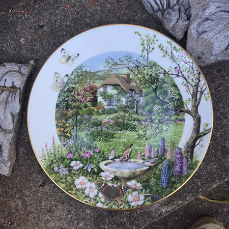 Тарелка декоративная «Июнь в деревенском саду», Royal Worcester, Англия