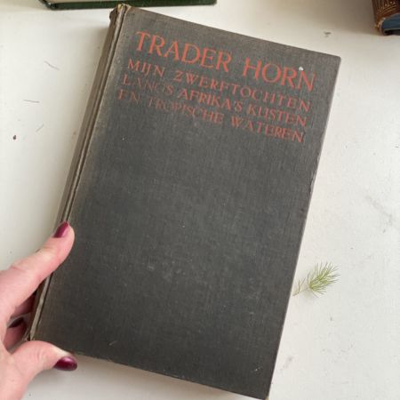 Книга старая Голландский Trader Horn 312 стр