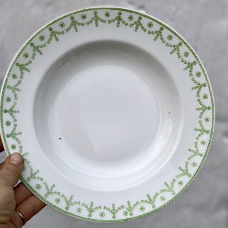 ​Тарелка глубокая с салатовым узором 21 см 