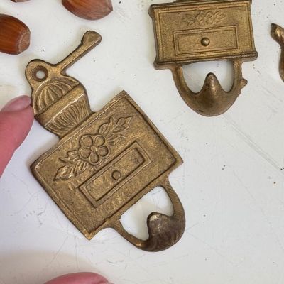 Вешалка крючок Кофемолка 10 см латунь