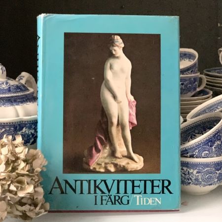 Книга про антиквариат на шведском языке