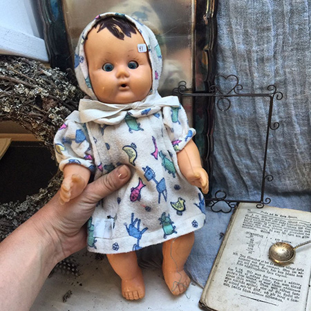 Кукла в чепчике, Швеция