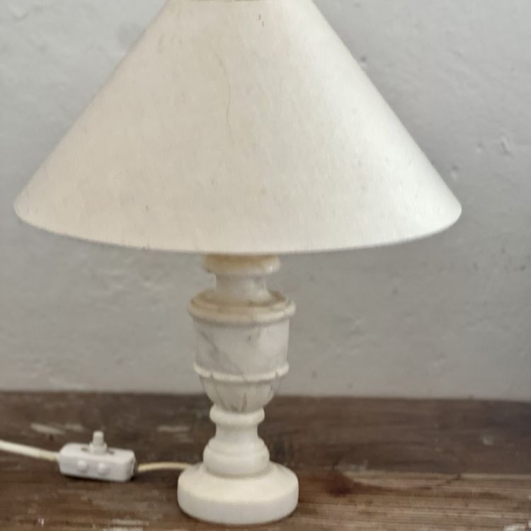 Лампа настольная 22 см мрамор