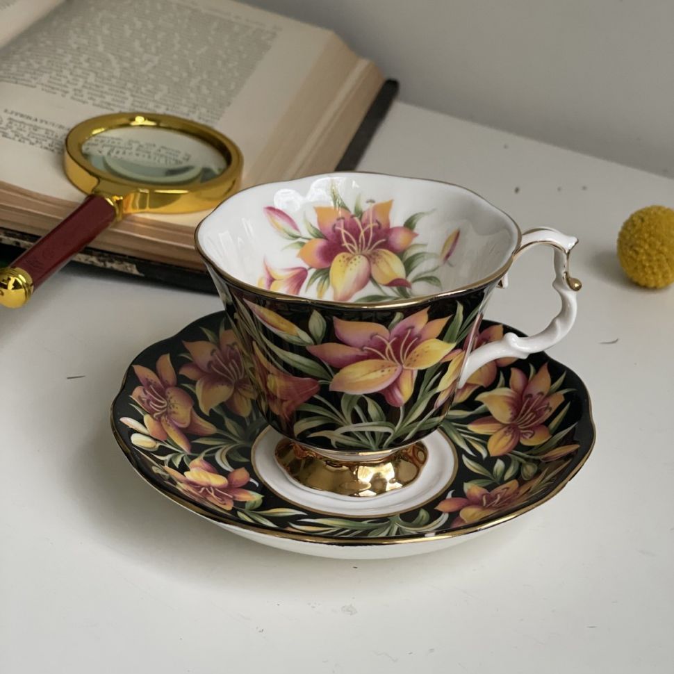 Чайная пара черный Royal Albert Provincial Flowers Prarie Lily 200 мл Англия