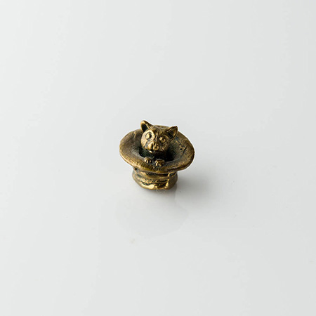 Статуэтка Котик в шляпе латунная миниатюра