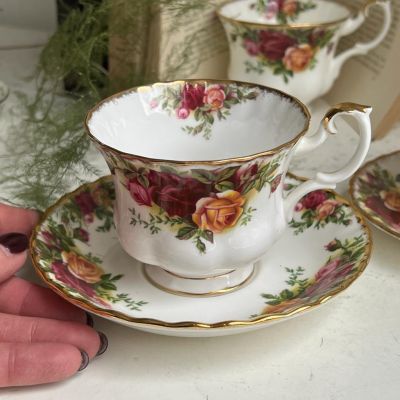 Чайная пара Royal Albert Old Country Roses 200 мл Англия
