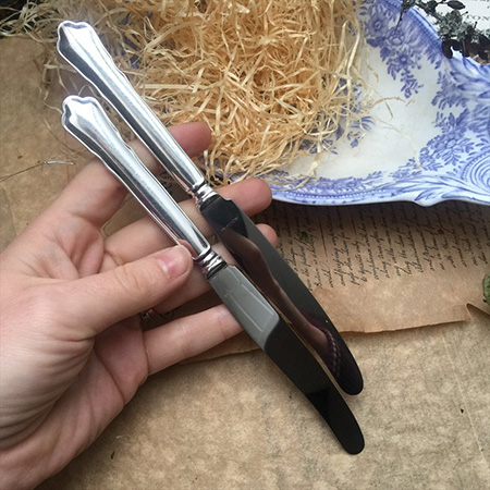 Нож столовый дубовый лист 