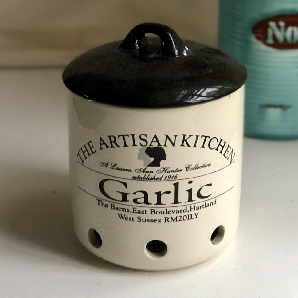 Банка большая для чеснока 19 см керамика